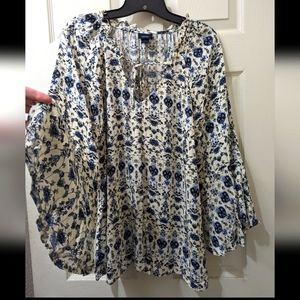 Bell sleeves top 🔔